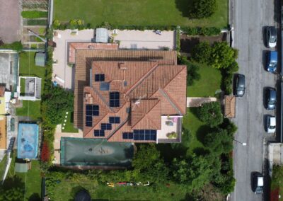 Impianto fotovoltaico residenziale su villa
