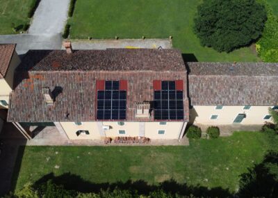 Impianto fotovoltaico residenziale su casolare